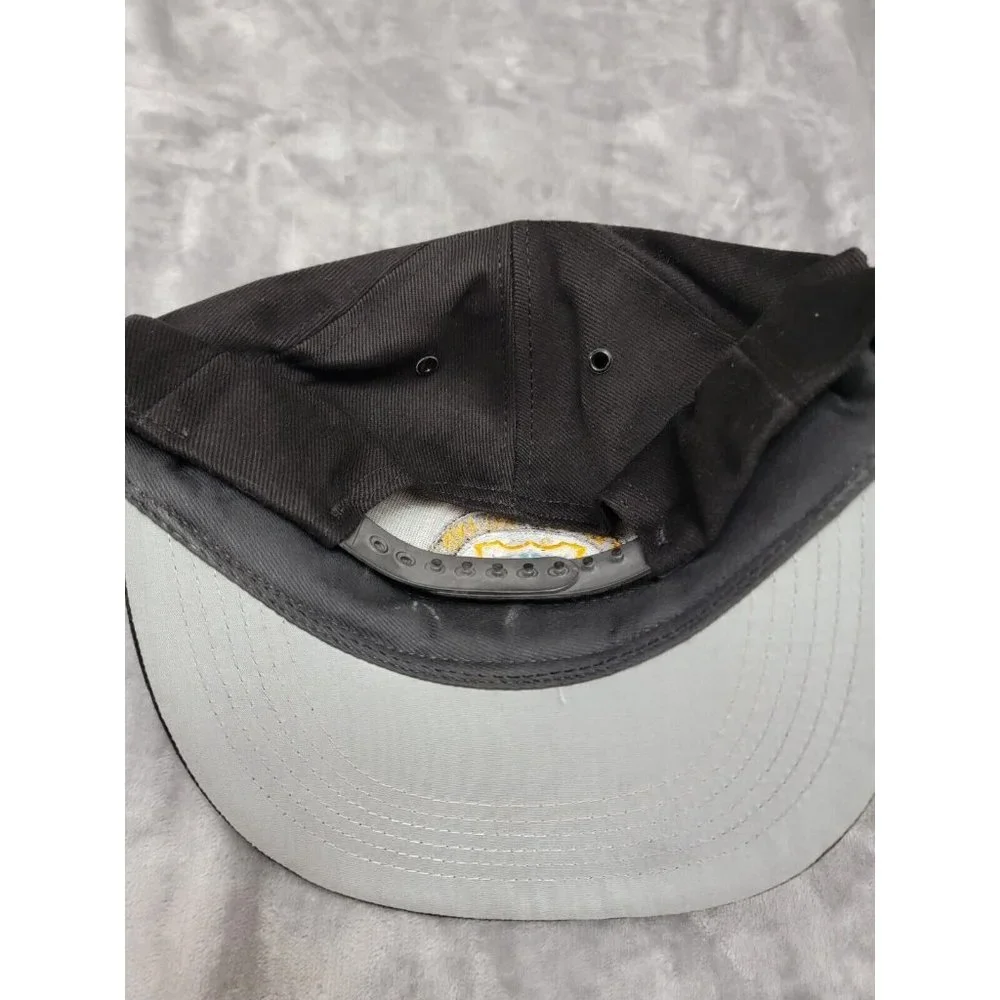 Unbranded hat will